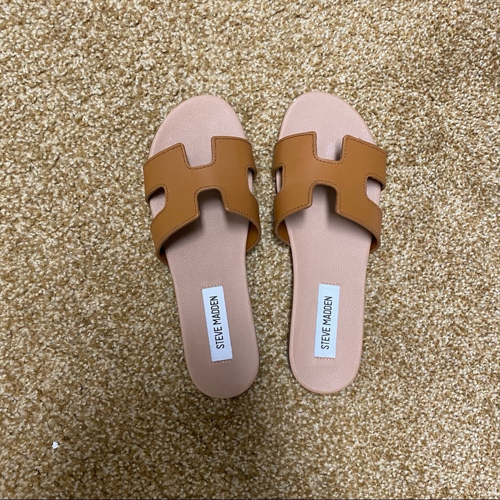Steve Madden Tan and Blush Pink Slide Sandals